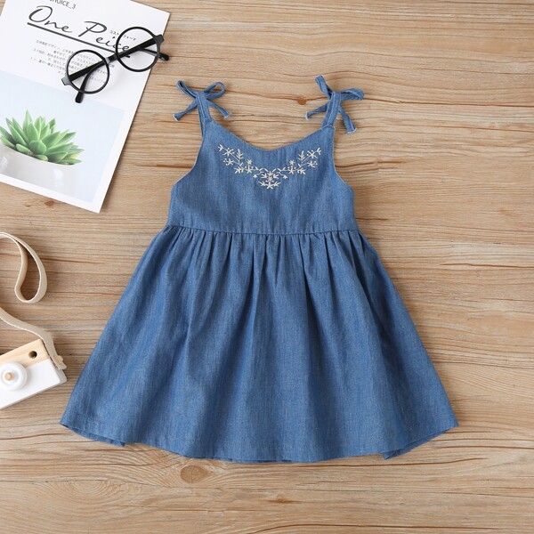

Toddler Girls Tie Shoulder Embroidery Cami Denim Dress, Blue