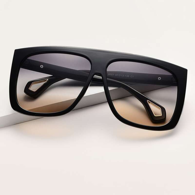 

Flat Top Sunglasses, Grey