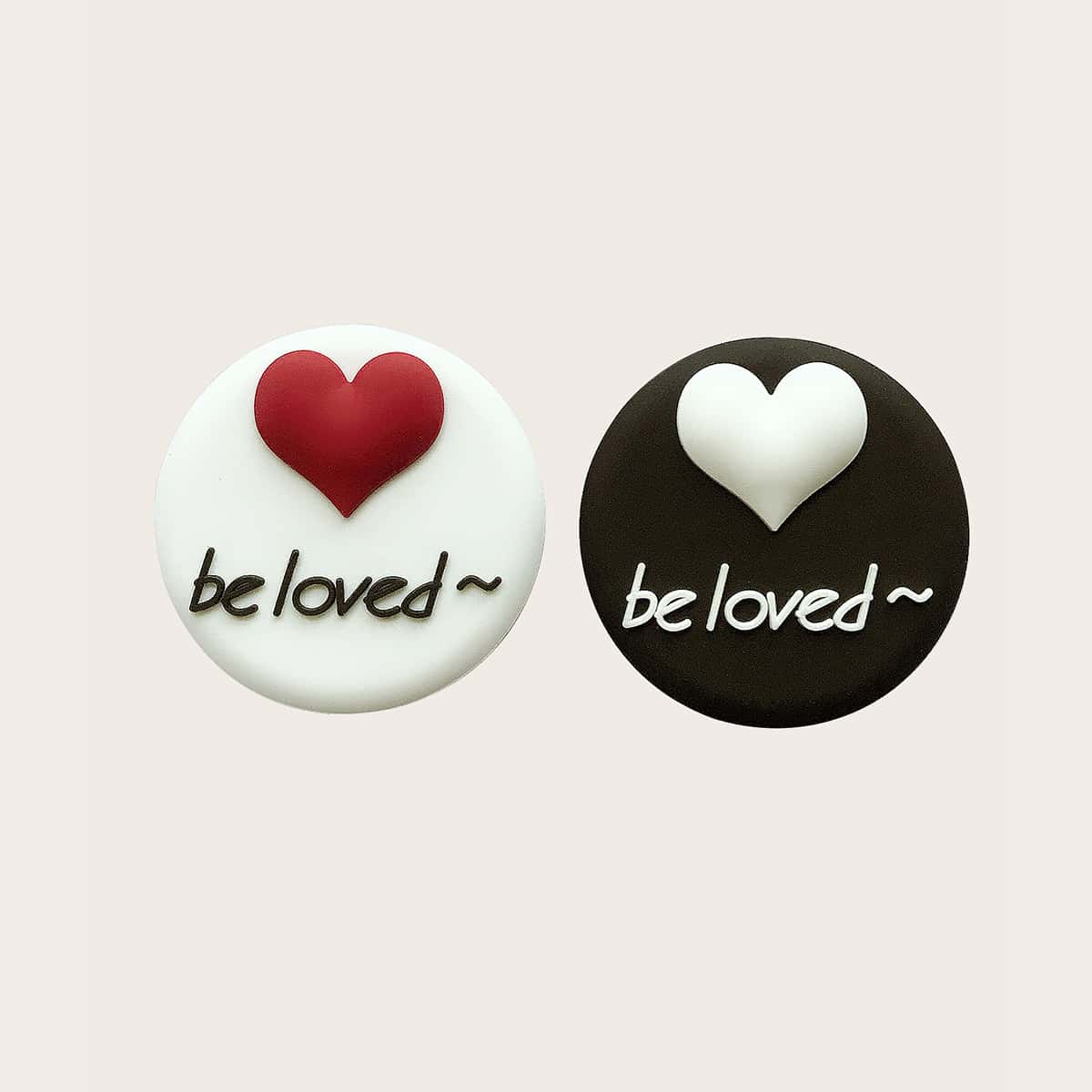 

1pc Heart Print Phone Holder, Multicolor