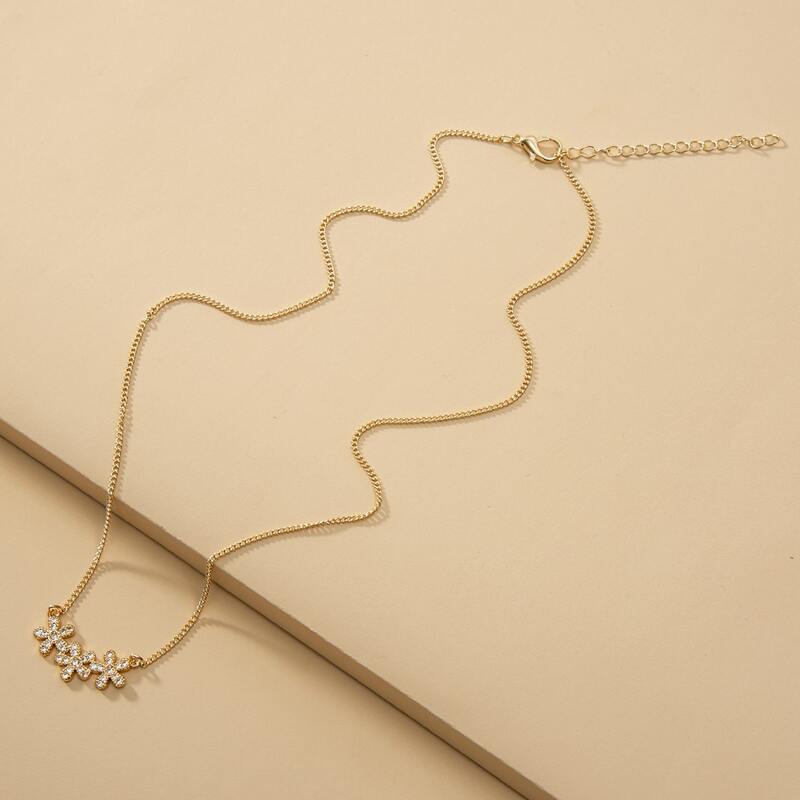 

Rhinestone Engraved Necklace, Gold
