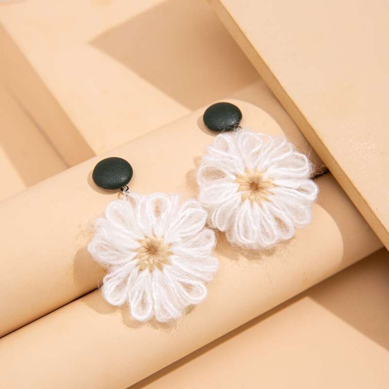 

Flower Drop Earrings, White