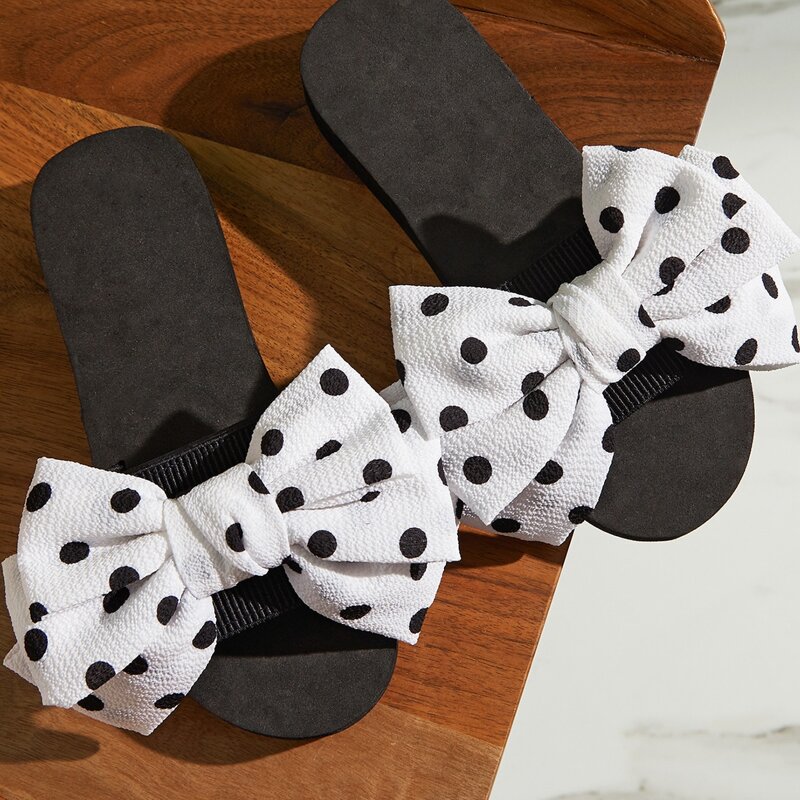 

Polka Dot Bow Decor Sliders, Black