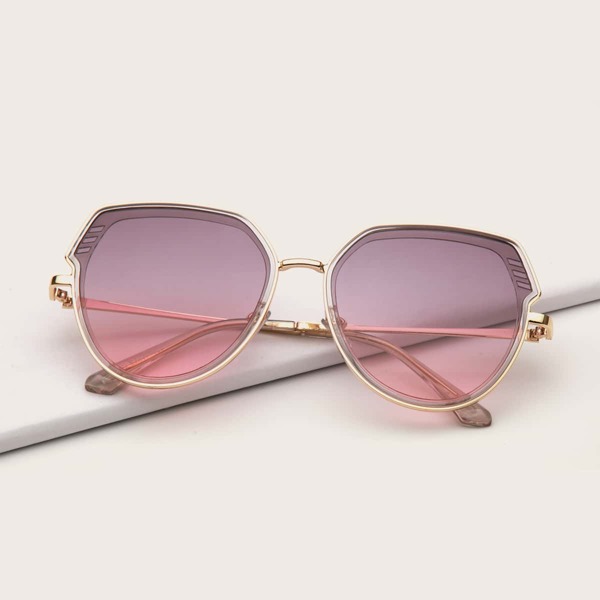 

Metal Frame Sunglasses