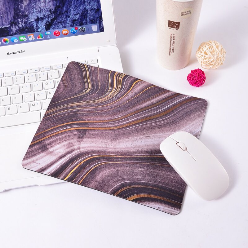 

Graphic Print Mouse Pad, Multicolor