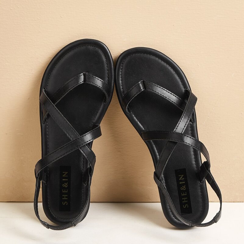 

Toe Post Cross Strap Sandals, Black