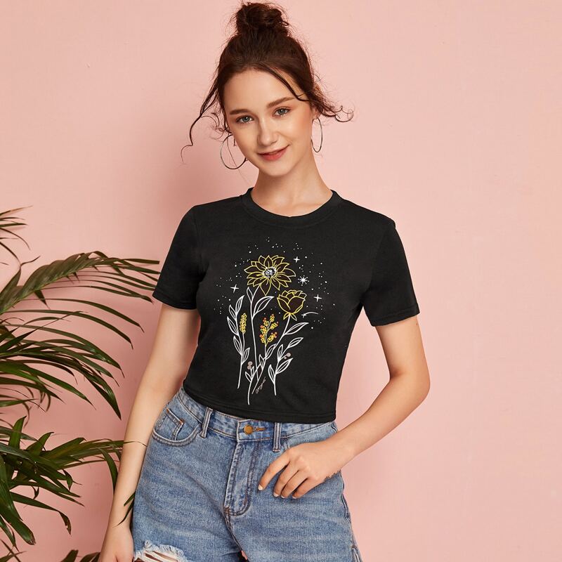 

Flower Graphic Crop Tee, Black