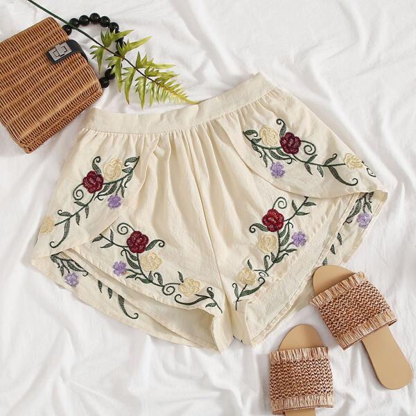 

Flower Embroidered Petal Shorts, Beige