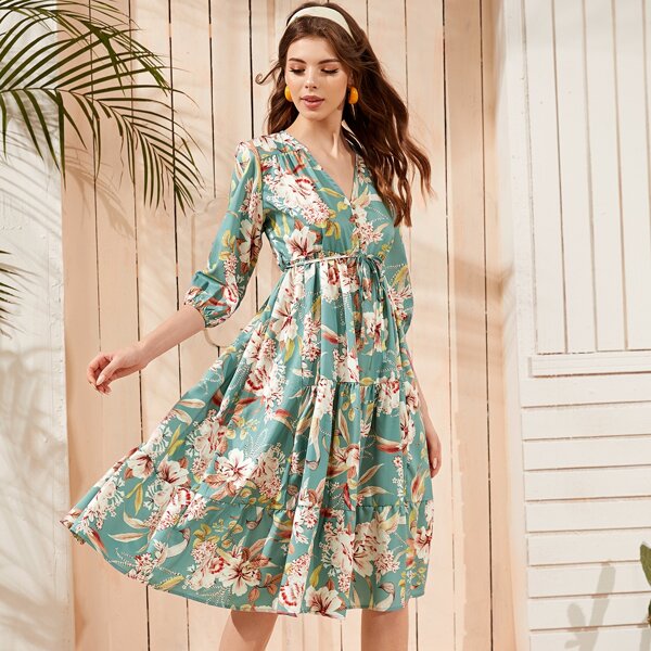

Floral Print Ruffle Hem Belted Dress, Green