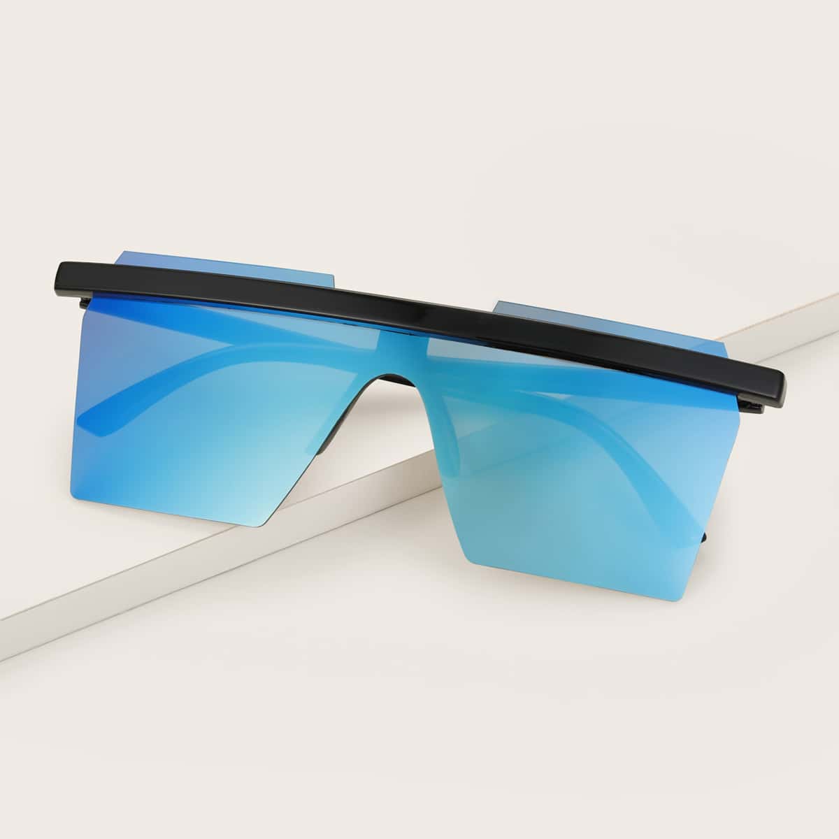 

Rimless Square Frame Sunglasses