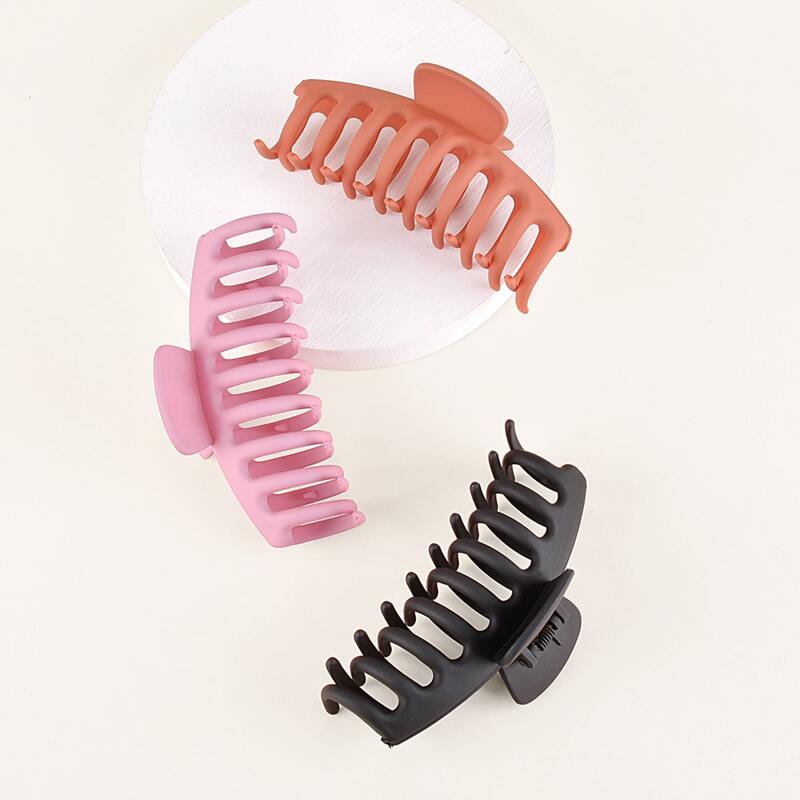 

3pcs Solid Hair Claw, Multicolor