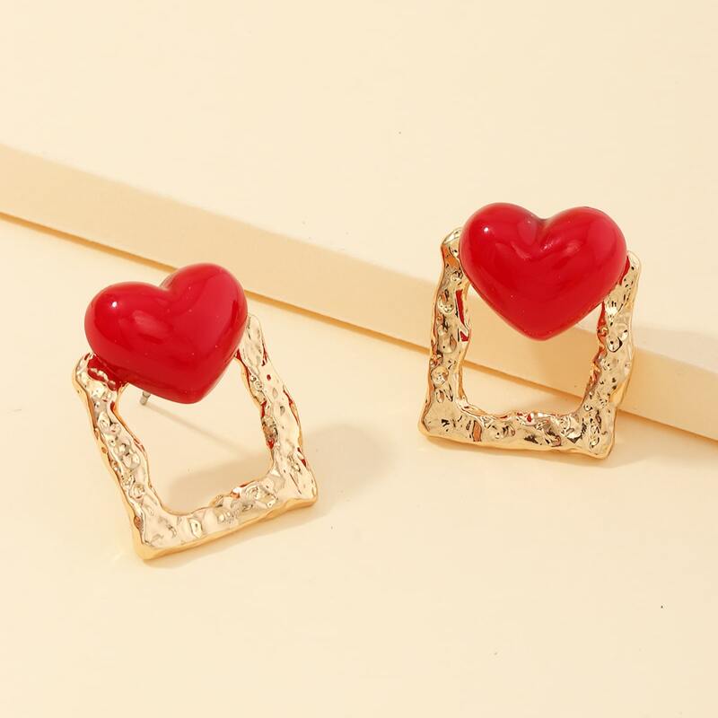 

Heart Decor Stud Earrings, Multicolor