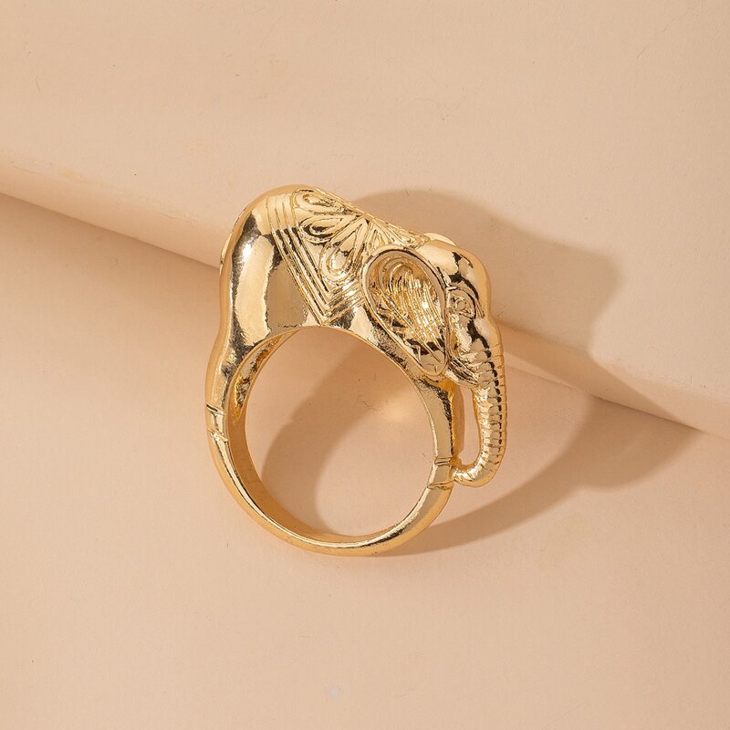 

Elephant Design Ring, Gold
