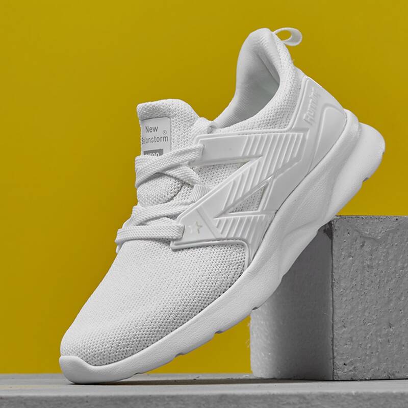 

Lace-up Front Low Top Sneakers, White