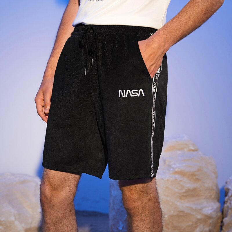 

Guys Drawstring Waist Letter Tape Slant Pocket Shorts, Black