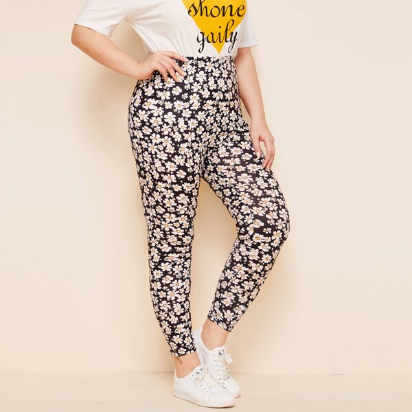

Plus Allover Floral Print Leggings, Black and white