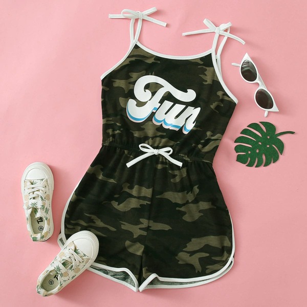 

Girls Tie Shoulder Letter Graphic Camo Cami Romper, Multicolor