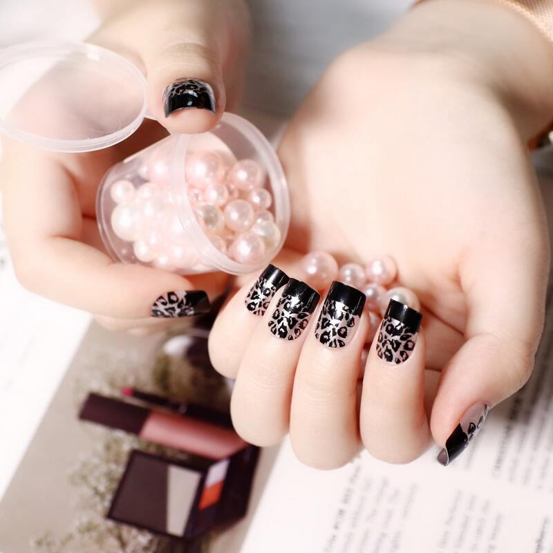 

24pcs Leopard Fake Nails & Double Sided Tape & Manicure, Black