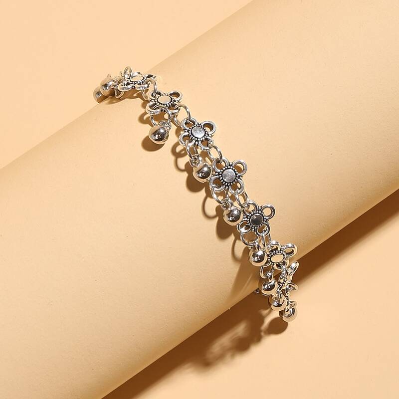 

Floral Decor Anklet, Silver