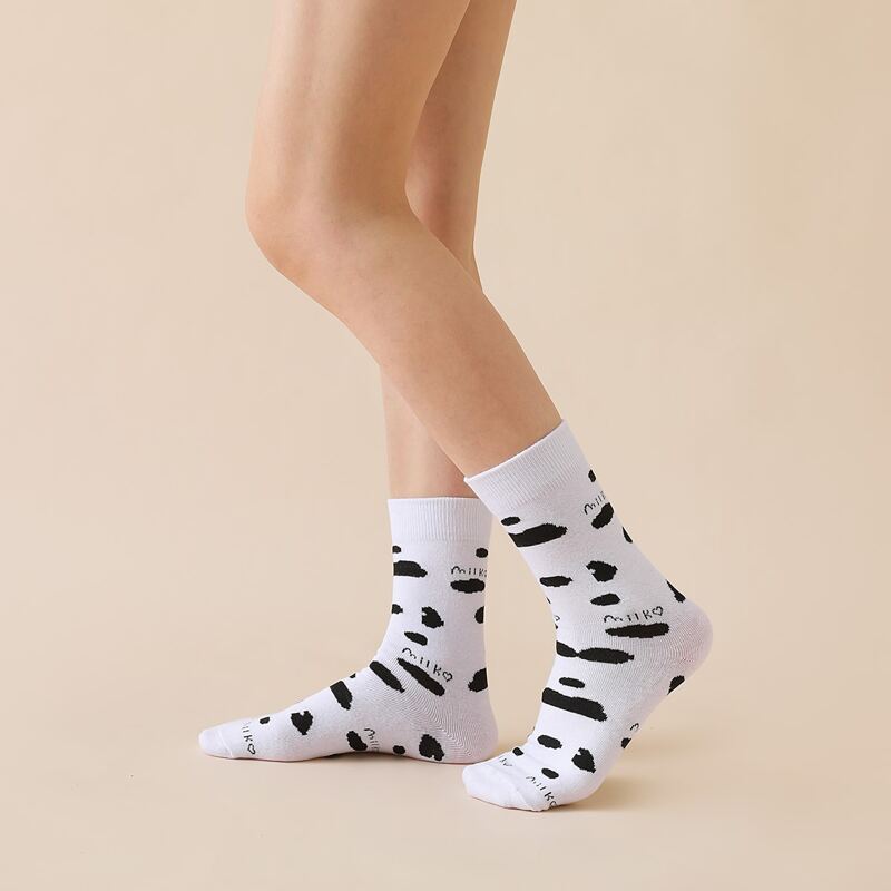 

Letter Graphic Socks, Black and white
