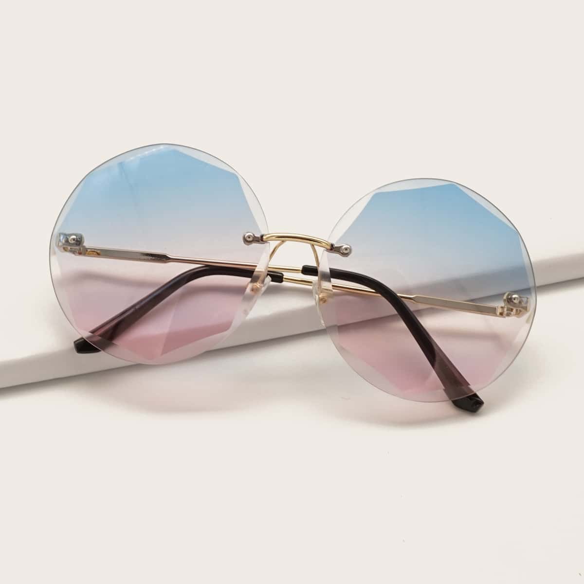 

Gradient Lens Sunglasses, Blue