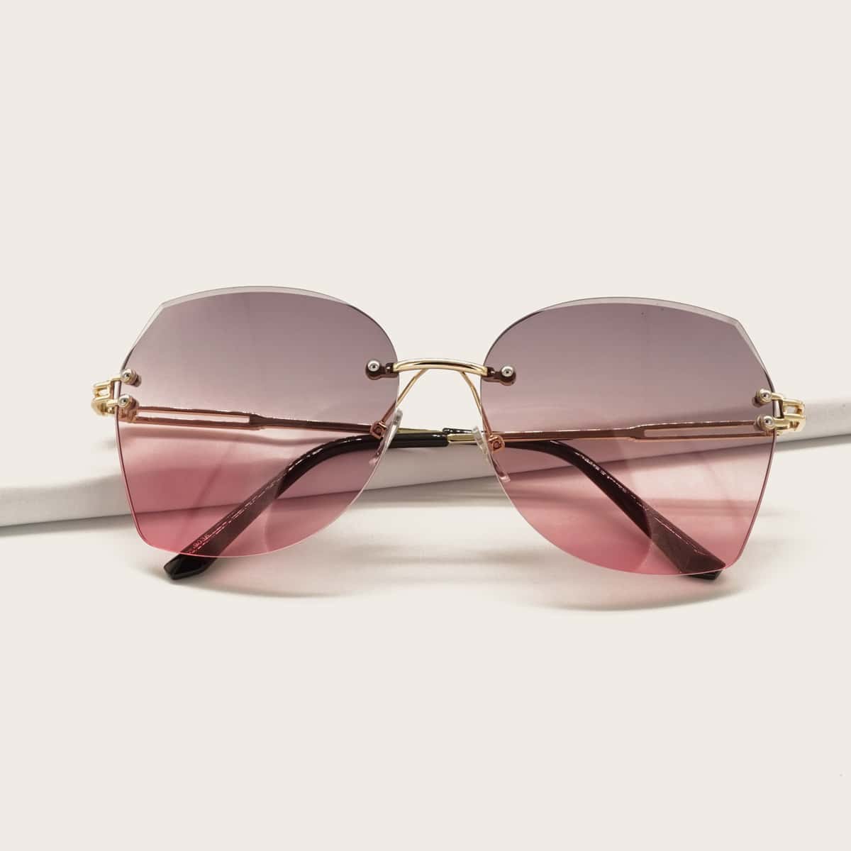 

Trimmed Rimless Sunglasses, Pink