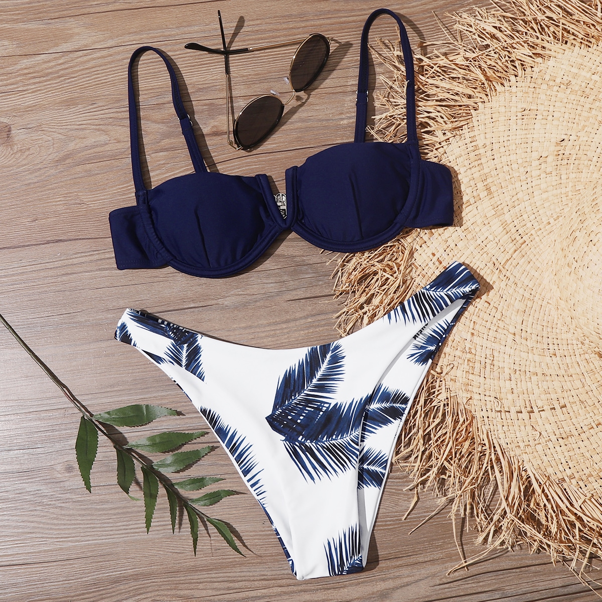 Palm Print V Wired Underwire Bikini Swimsuit thumbnail
