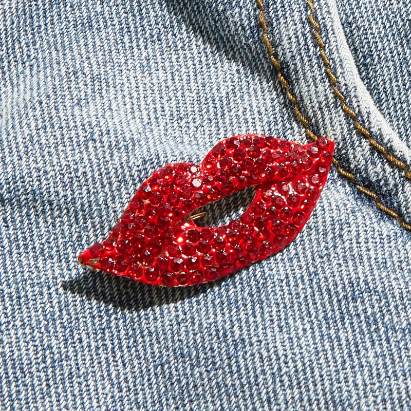 

Lip Design Brooch, Red