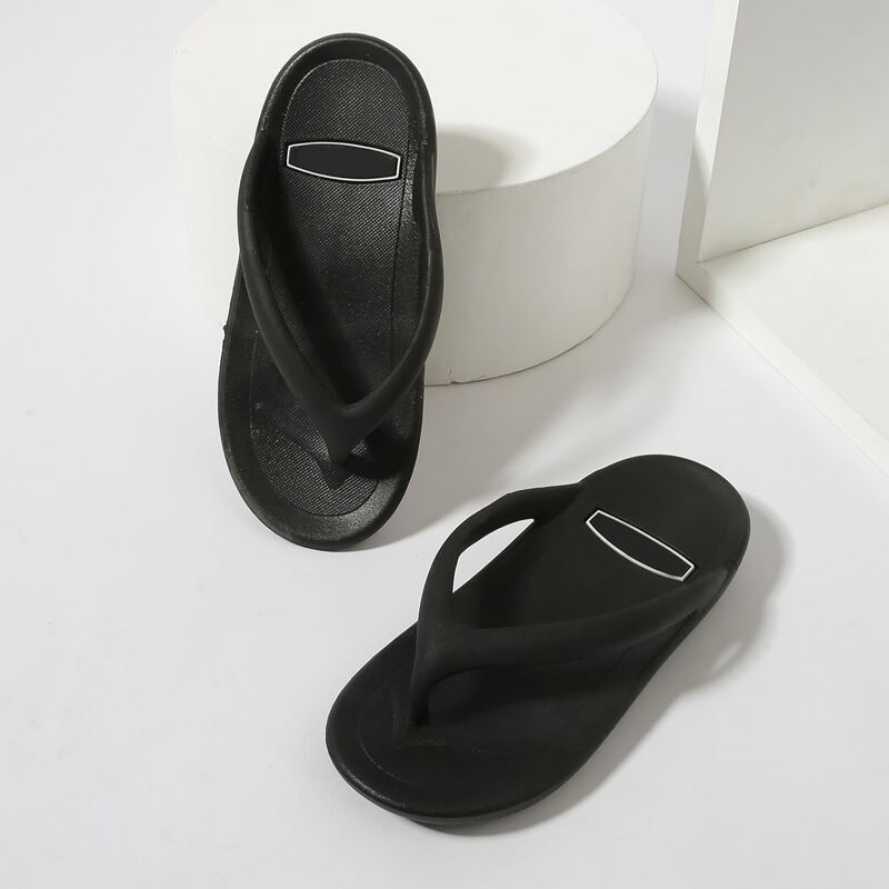 

Minimalist Wide Fit Flip Flops, Black