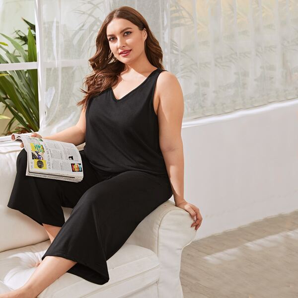 

Plus Slant Pocket V-neck PJ Set, Black