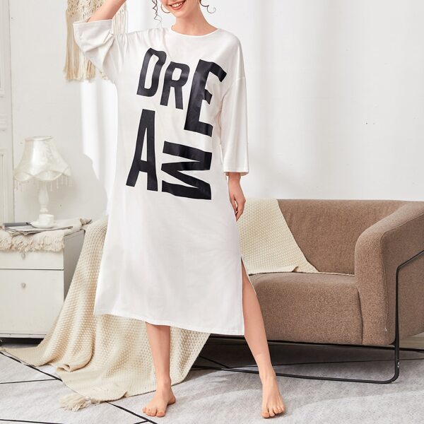 

Drop Shoulder Split Hem Letter Graphic Nightdress, White