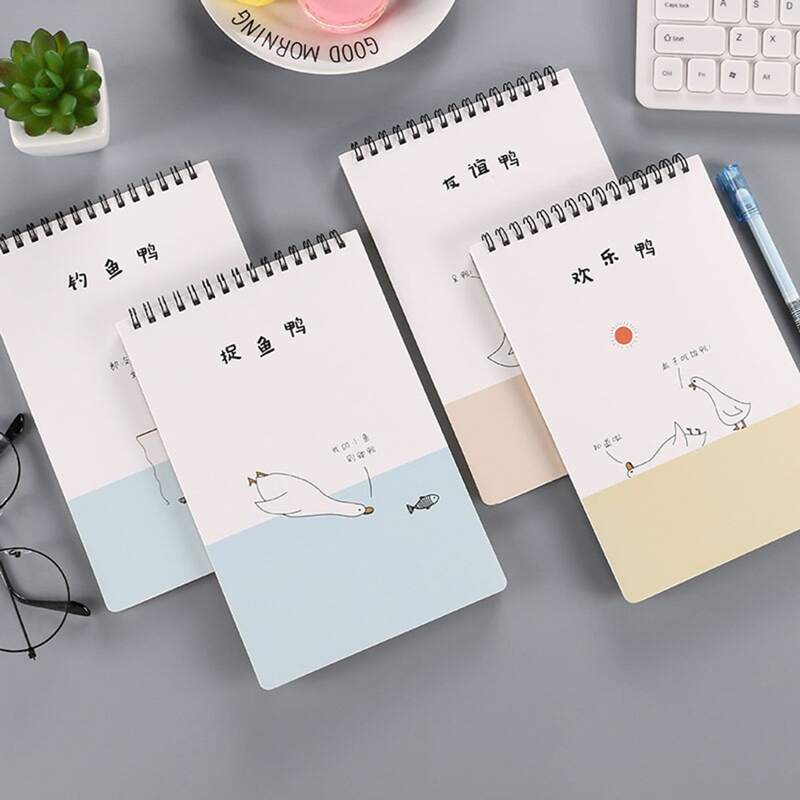 

1pc Cartoon Cover Random Coil Notebook, Multicolor
