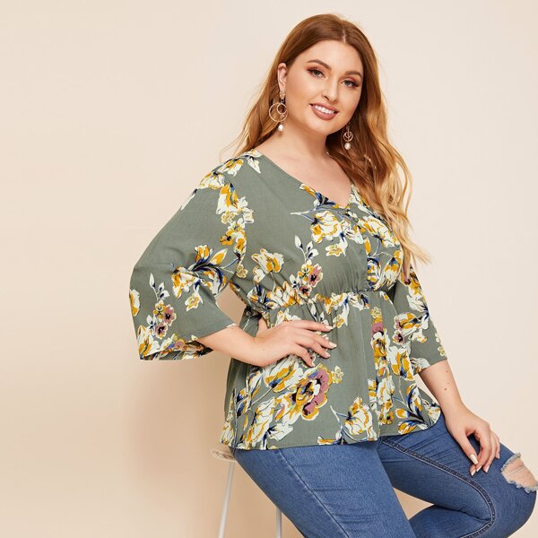 

Plus Floral Print Button Front Bell Sleeve Top, Green