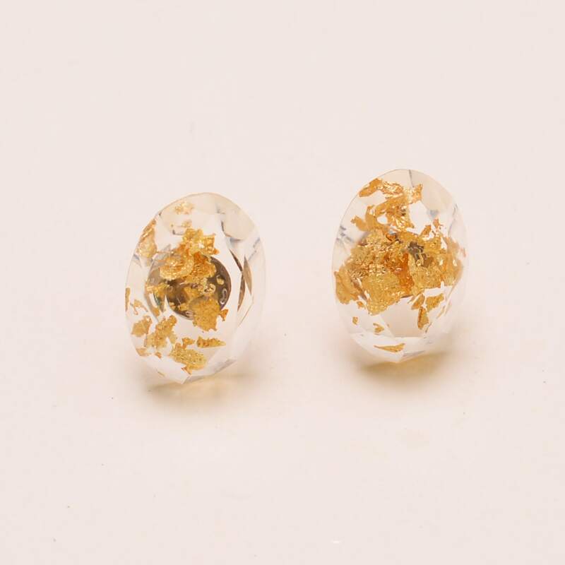 

Oval Stud Earrings, Gold