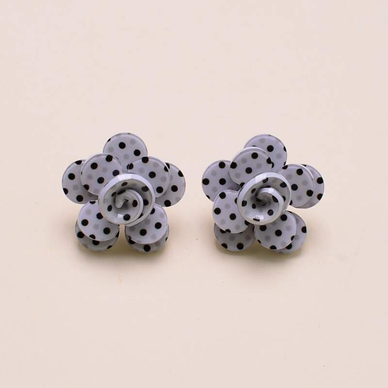 

Flower Shaped Stud Earrings, Purple