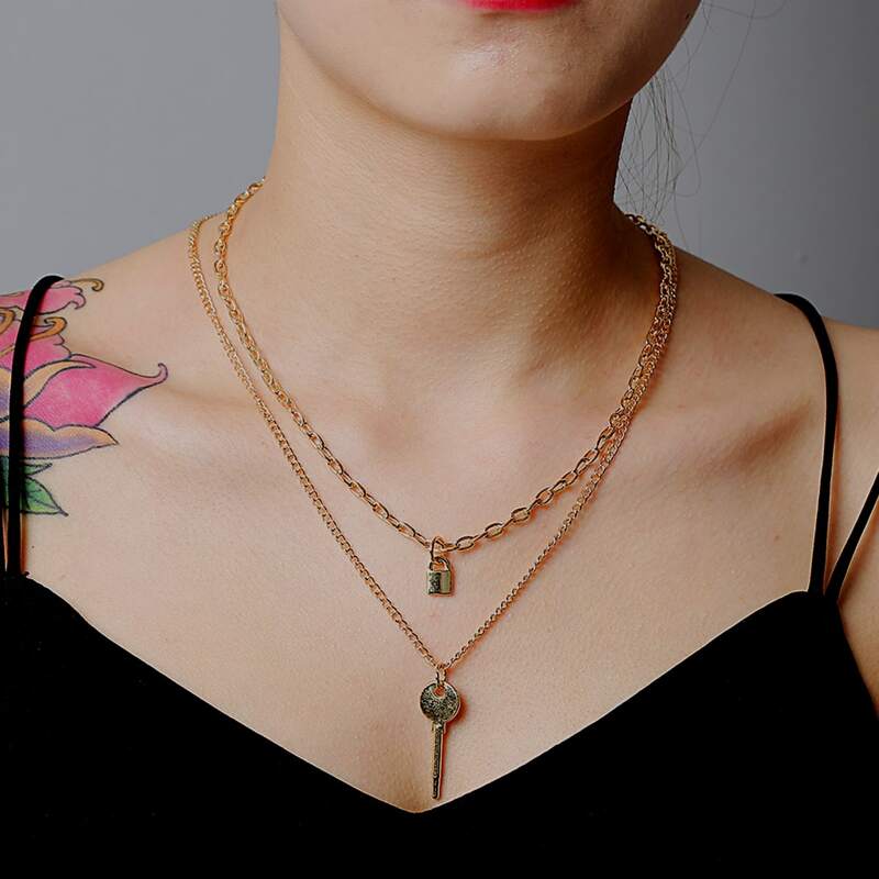 

2pcs Key Charm Necklace, Gold