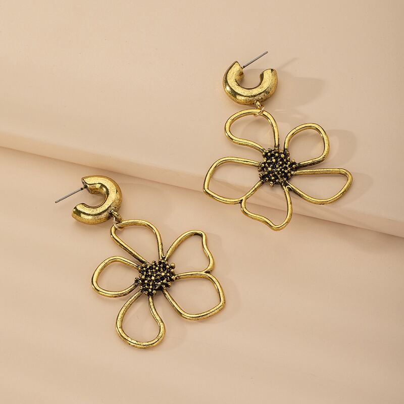 

Flower Shaped Drop Earrings, Gold