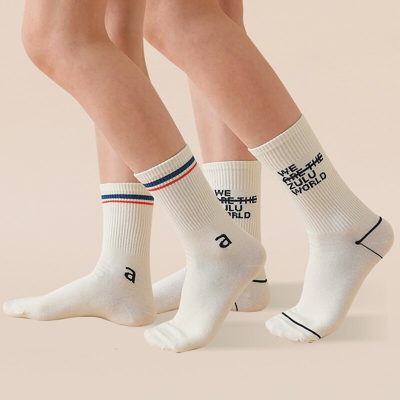 

2pairs Slogan Graphic Socks, Beige