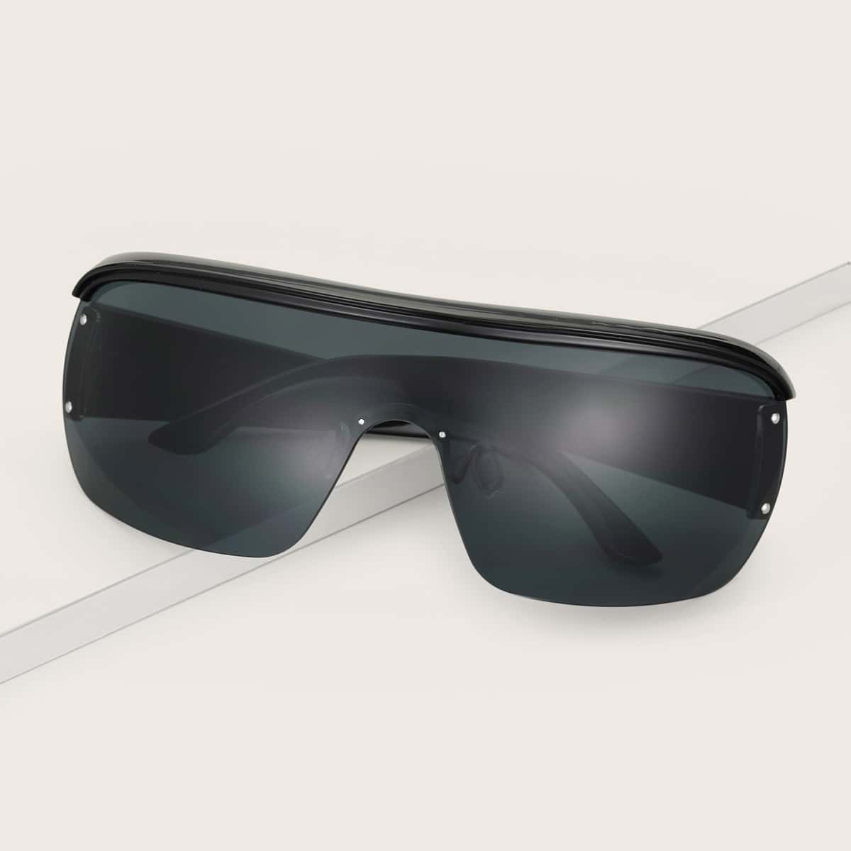 

Guys Flat Top Sunglasses, Black