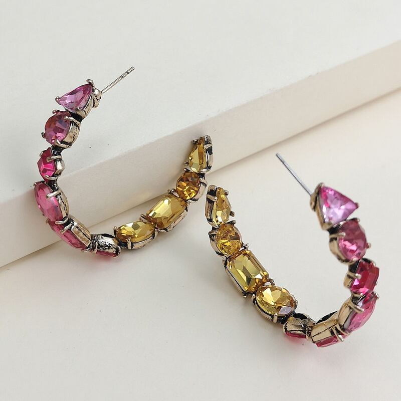 

Rhinestone Engraved Earrings, Multicolor