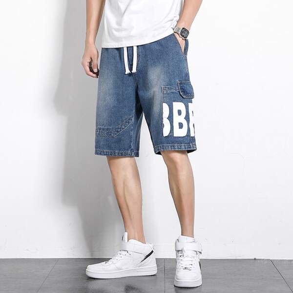 

Men Letter Graphic Slant Pocket Denim Shorts, Blue