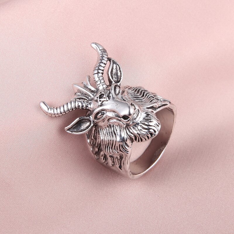 

Guys Goat Ring, Silver