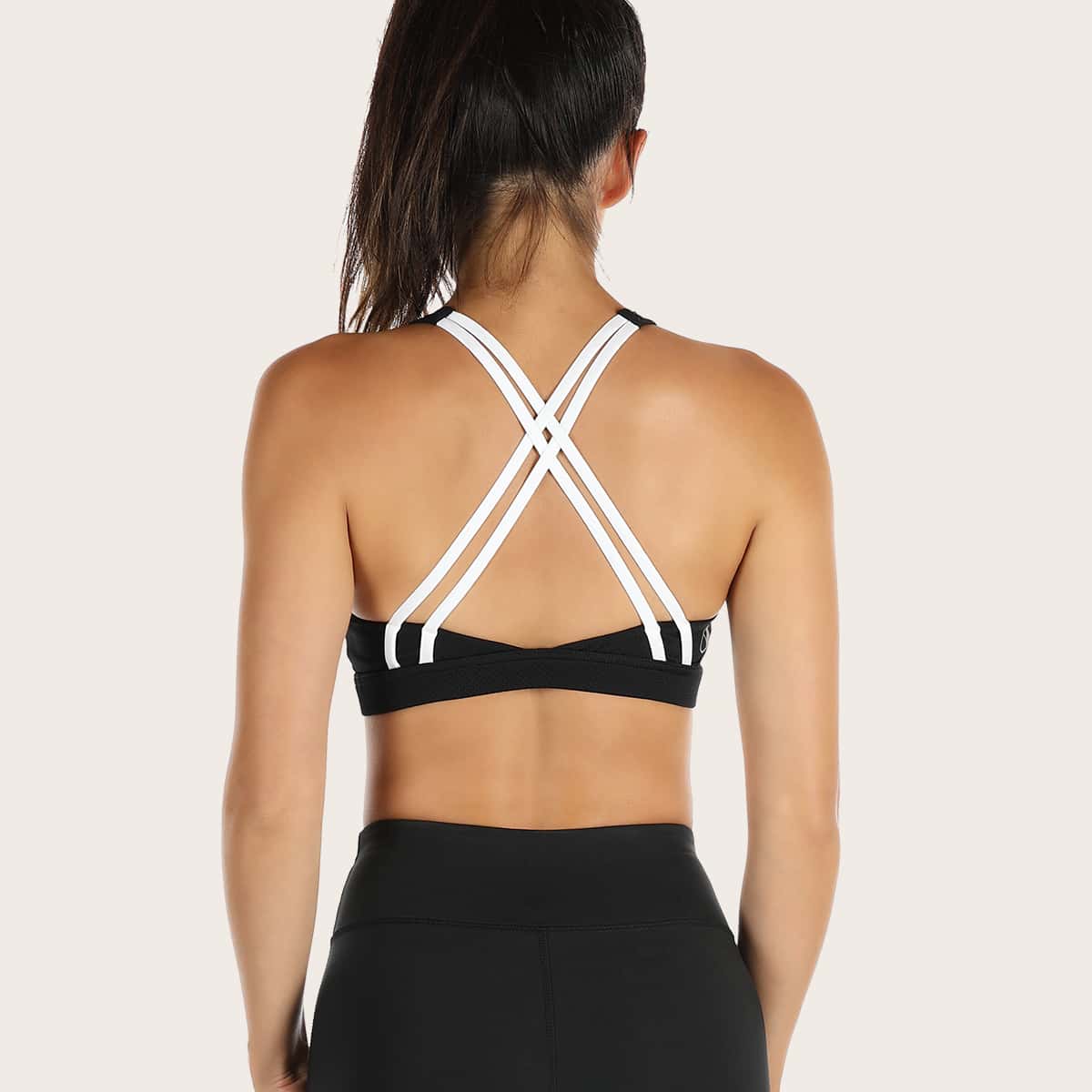 

Icyzone Criss Cross Back Sports Bra, Black