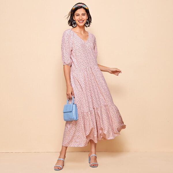 

Ditsy Floral Ruffle Hem Smock Dress, Pink