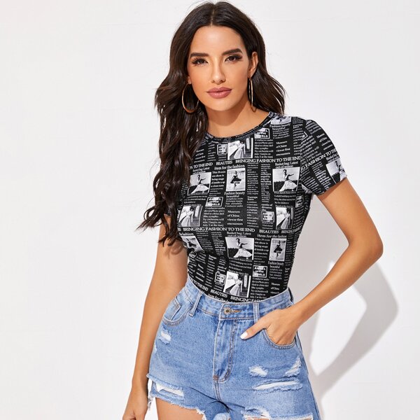 

Newspaper Print Fitted Tee, Multicolor