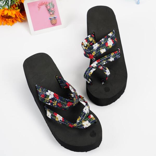 

Toe Post Ditsy Цветочные Клин Мулы, Многоцветный
