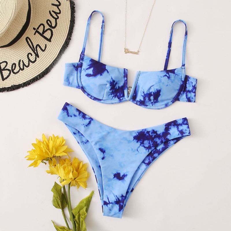 

Tie Dye V Wired Bikini Swimsuit, Blue