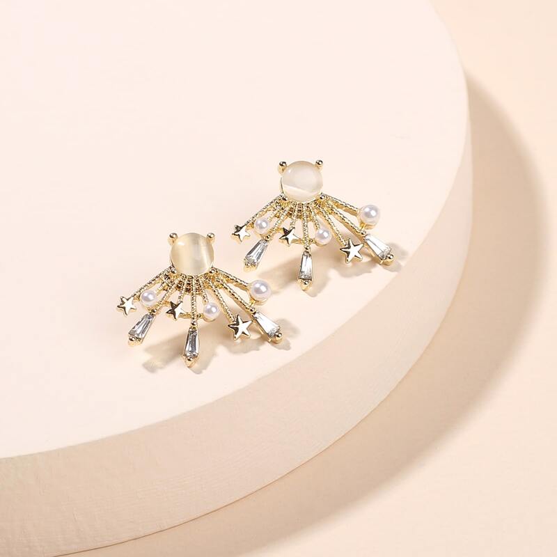 

Faux Pearl Decor Stud Earrings, Gold