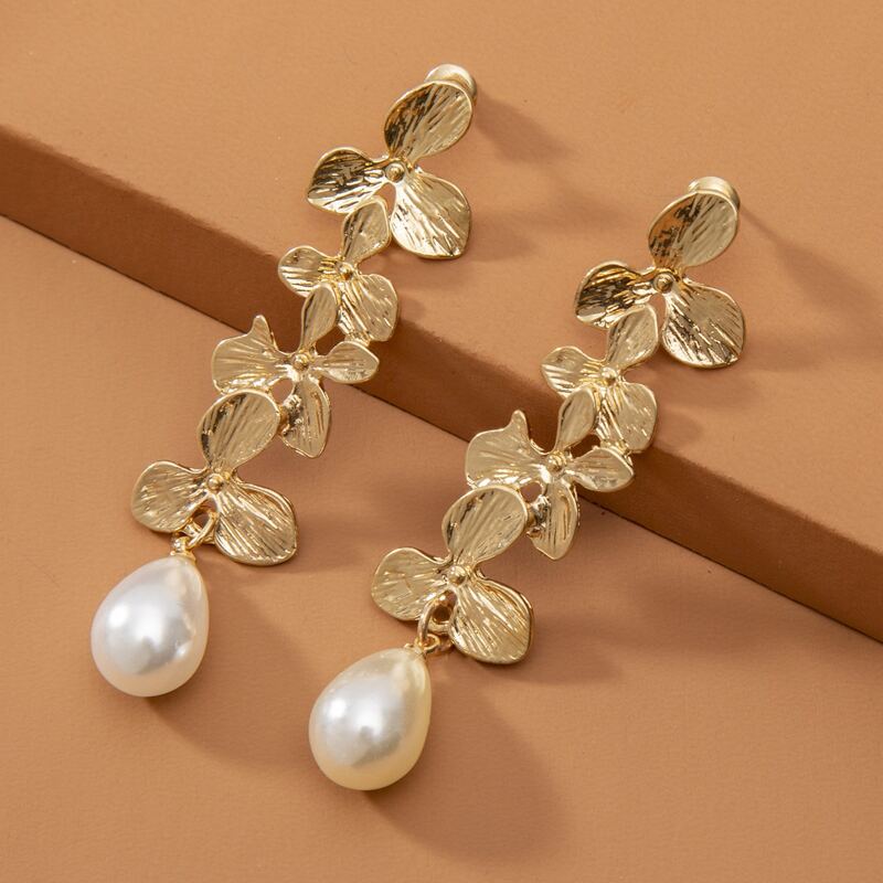

Faux Pearl Decor Earrings, Gold