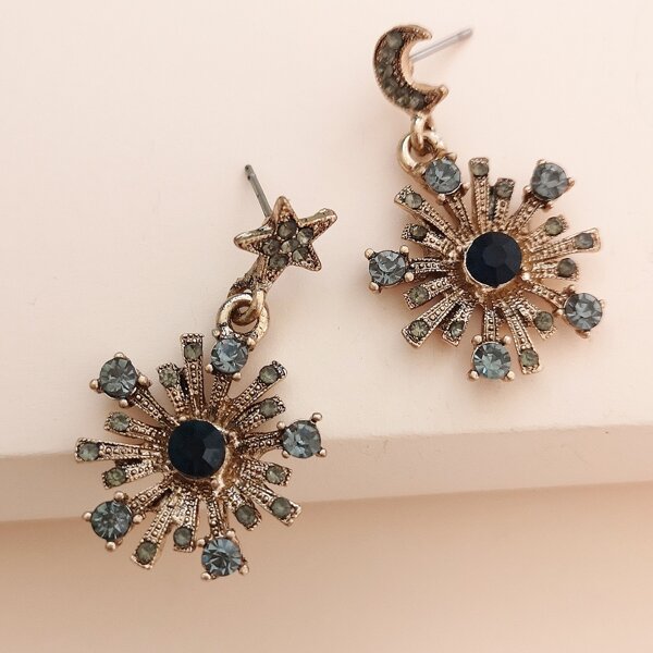 

Moon & Star Detail Drop Earrings, Gold