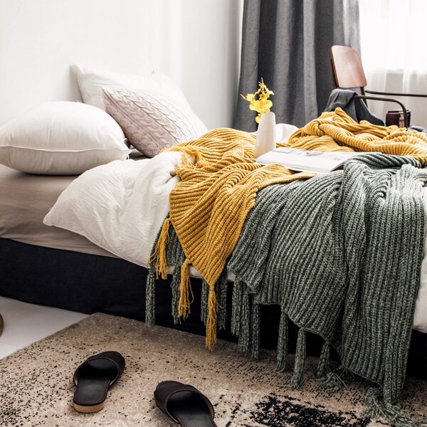 

1pc Tassel Decor Knitted Blanket, Multicolor